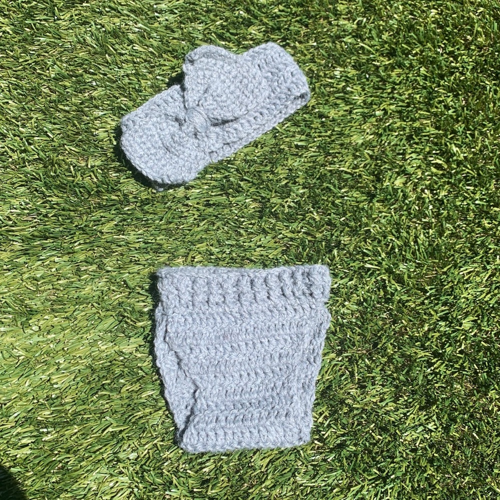 Crochet Baby Bloomers & Bonnet